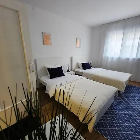 Marija Apartman Osijek Exterior photo